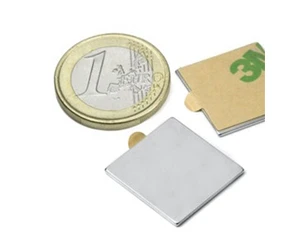 Square Neodymium Adhesive Magnets 20x20x1mm