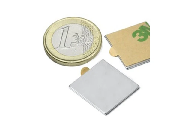 square neodymium adhesive magnets 20x20x1mm